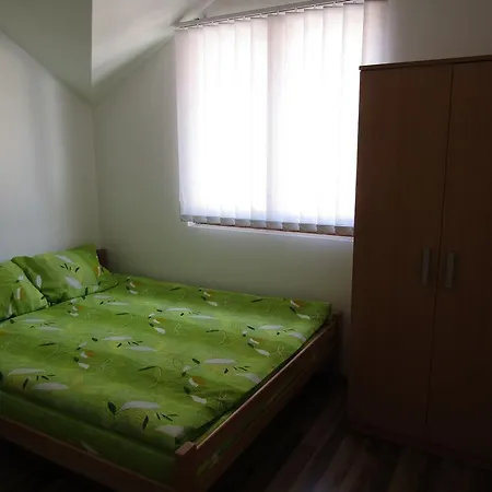 ゲストハウス And Višegrad