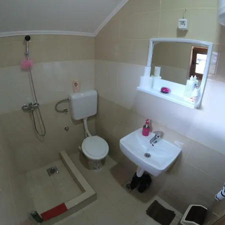 ゲストハウス And Višegrad