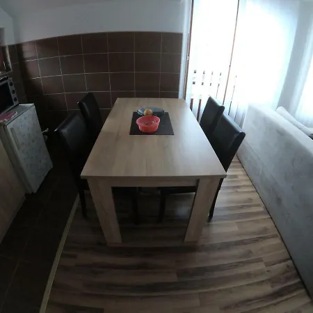 And ゲストハウス *